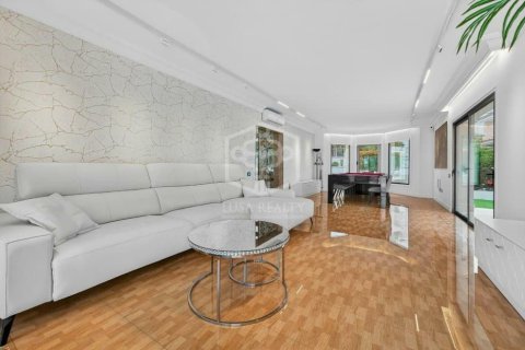 Villa in vendita a Adeje, Tenerife, Spagna 4 camere da letto, 463 mq. N° 167679 - foto 9