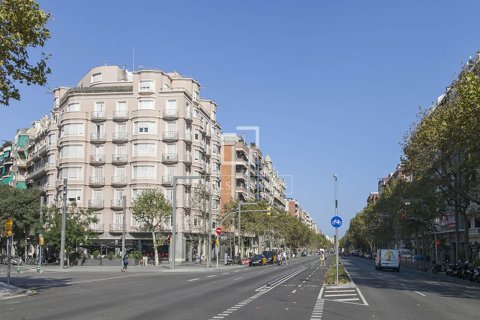 Wohnung zum Verkauf in Barcelona, Spanien 2 Schlafzimmer, 86 m2 Nr. 192589 - Foto 11