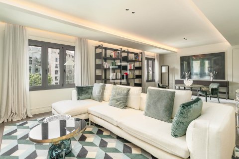 Wohnung zum Verkauf in Barcelona, Spanien 3 Schlafzimmer, 218 m2 Nr. 192590 - Foto 4