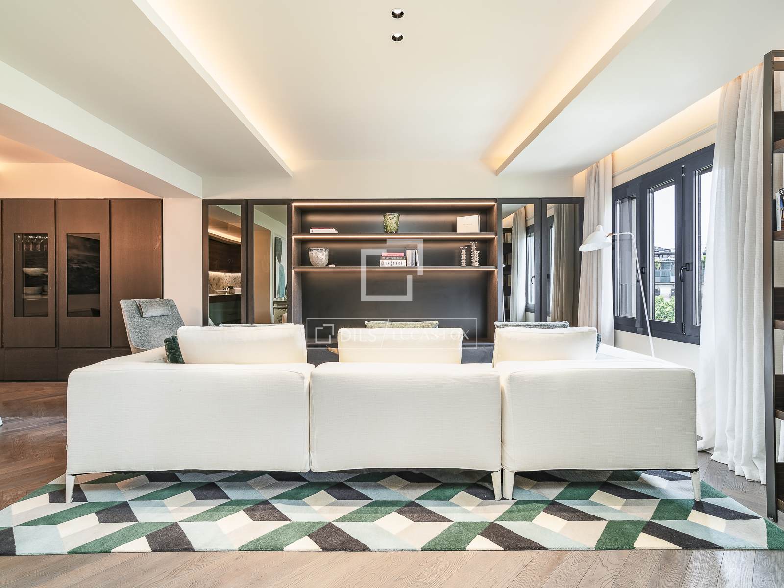 Huoneisto Barcelona, Espanja 3 makuuhuonetta, 218 m2 No. 192590