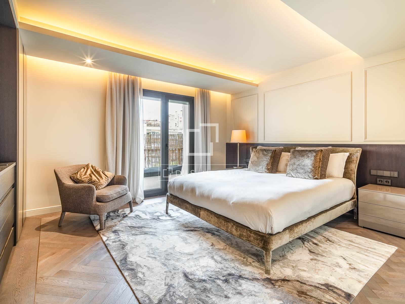 Huoneisto Barcelona, Espanja 3 makuuhuonetta, 218 m2 No. 192590
