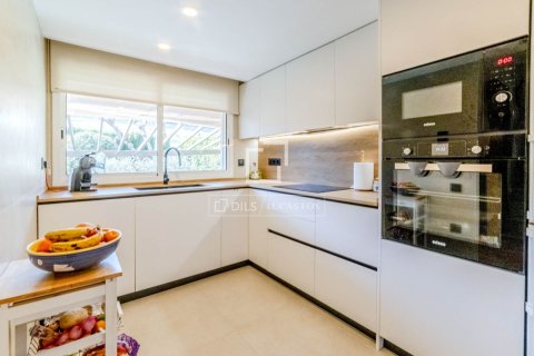 Villa zum Verkauf in Sitges, Barcelona, Spanien 5 Schlafzimmer, 187 m2 Nr. 192593 - Foto 8