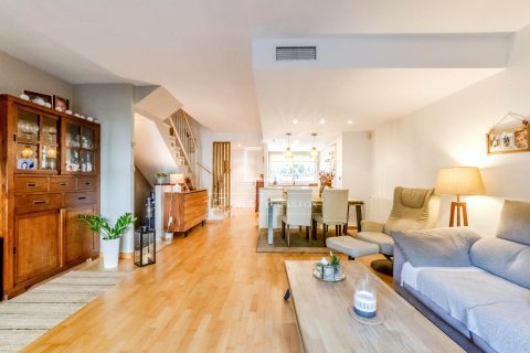 Villa zum Verkauf in Sitges, Barcelona, Spanien 5 Schlafzimmer, 187 m2 Nr. 192593 - Foto 12