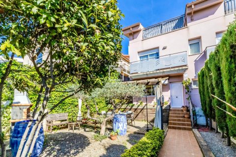 Villa in Sitges, Barcelona, Spain 5 bedrooms, 187 sq.m. No. 192593