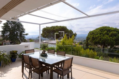 Villa for sale in Vallromanes, Barcelona, Spain 3 bedrooms, 224 sq.m. No. 192588 - photo 28