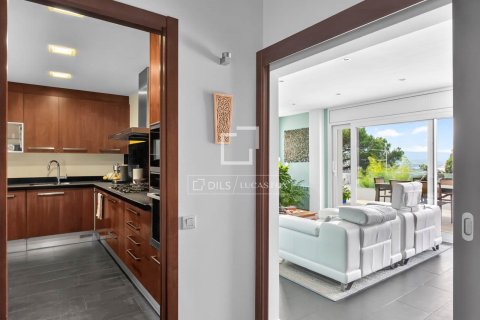 Villa for sale in Vallromanes, Barcelona, Spain 3 bedrooms, 224 sq.m. No. 192588 - photo 5