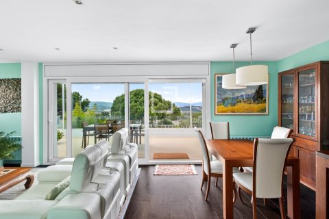Villa for sale in Vallromanes, Barcelona, Spain 3 bedrooms, 224 sq.m. No. 192588 - photo 3