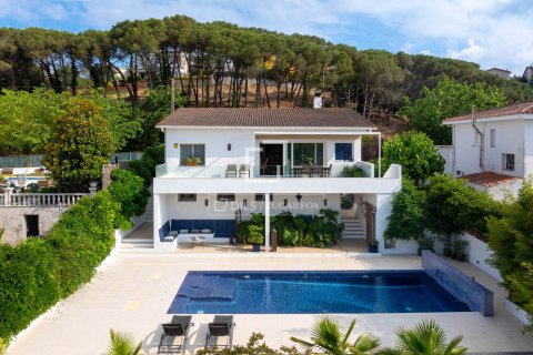 Villa in Vallromanes, Barcelona, Spain 3 bedrooms, 224 sq.m. No. 192588