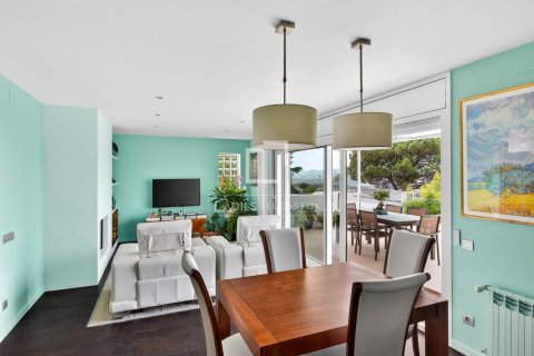 Villa for sale in Vallromanes, Barcelona, Spain 3 bedrooms, 224 sq.m. No. 192588 - photo 4