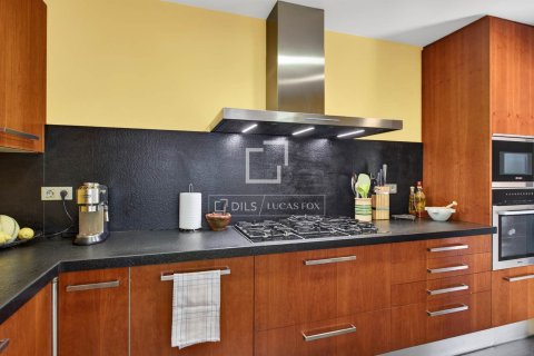 Villa for sale in Vallromanes, Barcelona, Spain 3 bedrooms, 224 sq.m. No. 192588 - photo 7