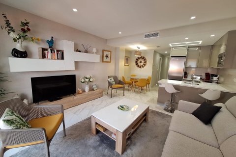 Apartment for sale Torrevieja, Alicante, Spain 2 bedrooms, 77 sq.m. No. 113501 - photo 7