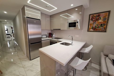 Apartment for sale Torrevieja, Alicante, Spain 2 bedrooms, 77 sq.m. No. 113501 - photo 13