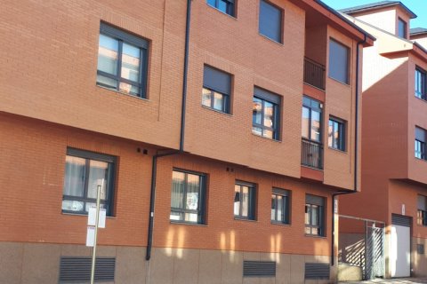 Продажа квартиры в Виллакиламбре, Леон, Испания 1 спальня, 80м2 №184938 - фото 21