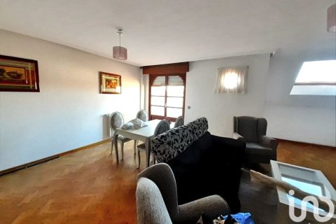Apartment for sale in La Baneza, Leon, Spain 3 bedrooms, 127 sq.m. No. 186135 - photo 5