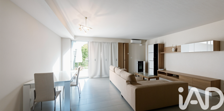 Villetta a schiera a El Vendrell, Tarragona, Spagna 3 camere da letto, 262 mq. N° 173277