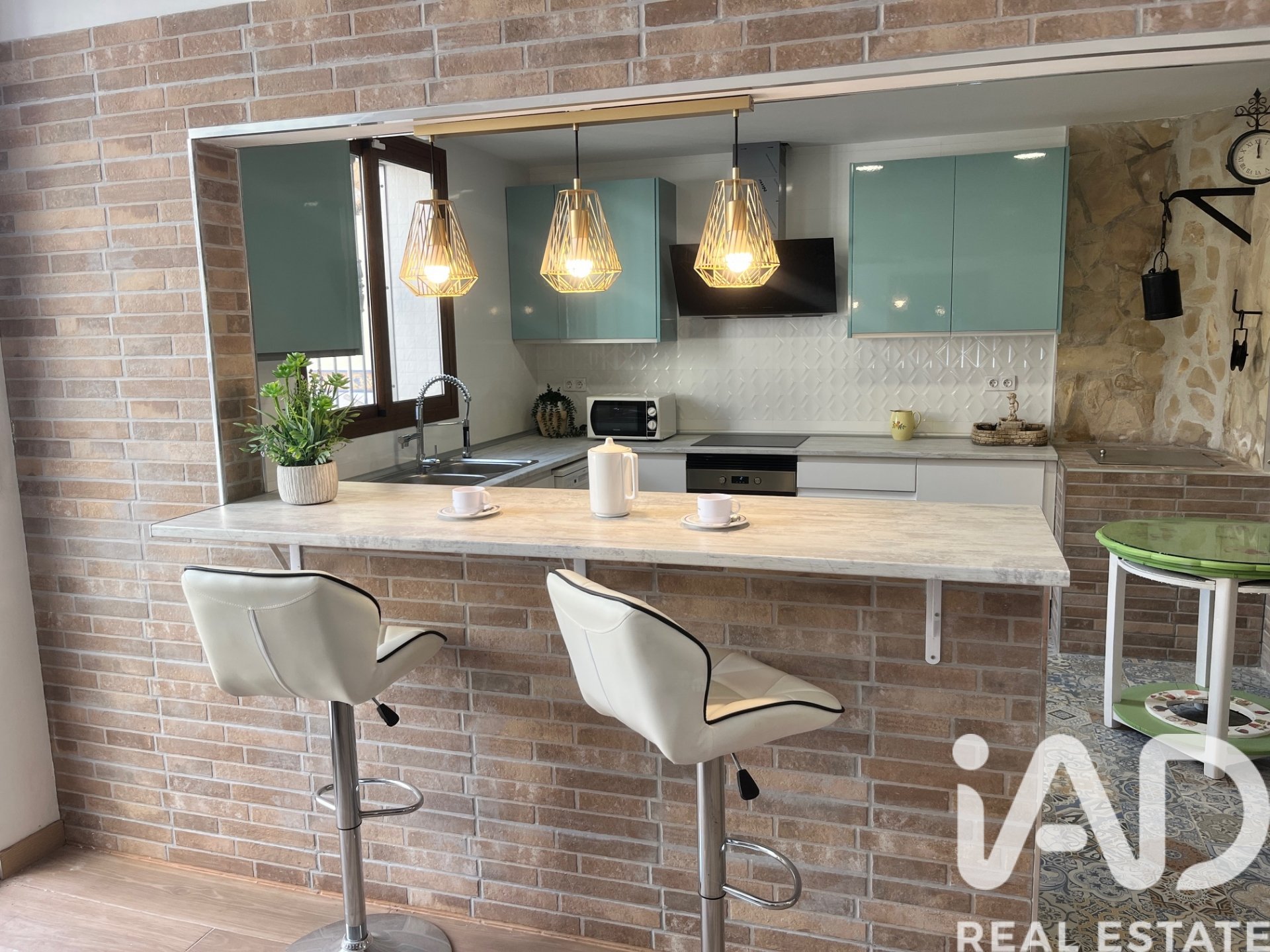 House in Oropesa del Mar, Castellon, Spain 9 bedrooms, 450 sq.m. No. 173281