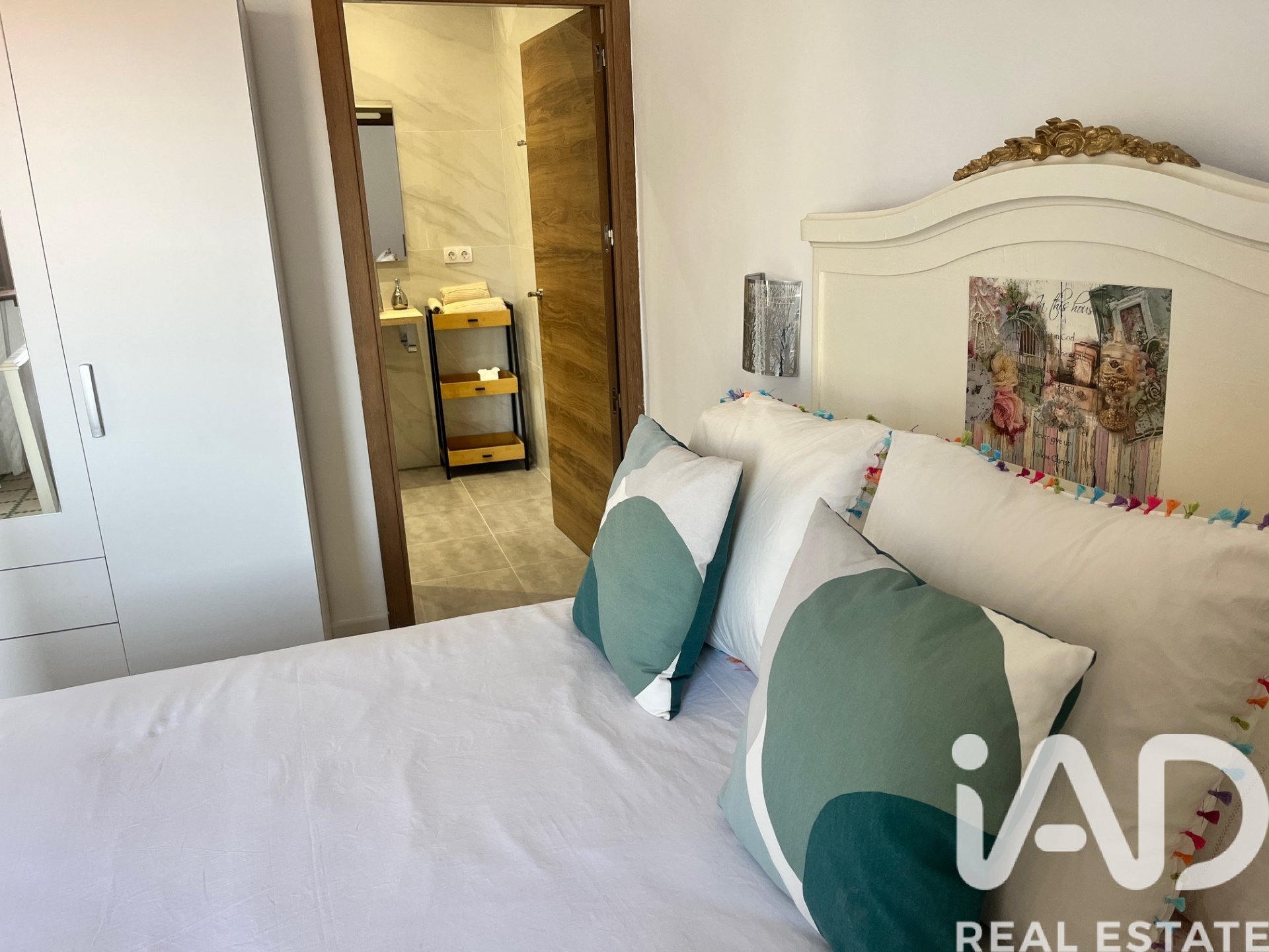 House in Oropesa del Mar, Castellon, Spain 9 bedrooms, 450 sq.m. No. 173281