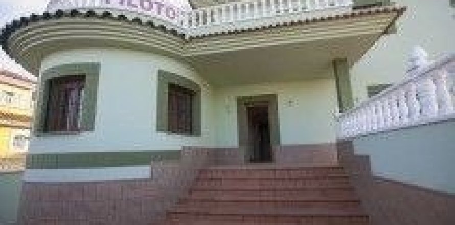 Villa i Torrevieja, Alicante, Spanien 3 sovrum, 154 kvm. Nr. 171925