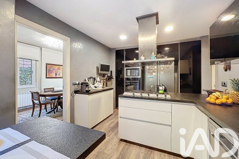 Продажа дома в Тейя, Барселона, Испания 6 спален, 354м2 №152665 - фото 29