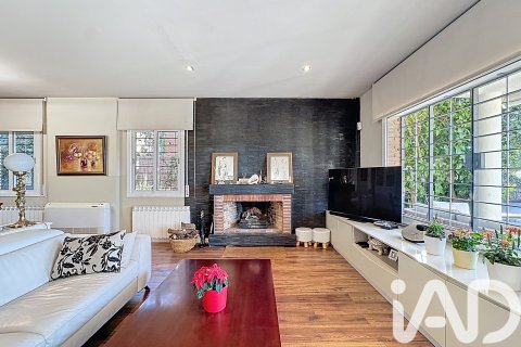 Продажа дома в Тейя, Барселона, Испания 6 спален, 354м2 №152665 - фото 28