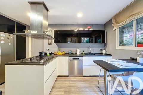 Продажа дома в Тейя, Барселона, Испания 6 спален, 354м2 №152665 - фото 14