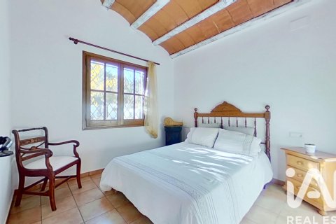 Māja pārdošanā Roda de Berà, Tarragona, Spānijā 2 istabas, 349 m2 Nr. 152667 - attēls 6