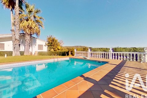 Māja pārdošanā Roda de Berà, Tarragona, Spānijā 2 istabas, 349 m2 Nr. 152667 - attēls 18