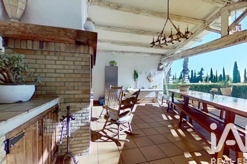 Māja pārdošanā Roda de Berà, Tarragona, Spānijā 2 istabas, 349 m2 Nr. 152667 - attēls 2