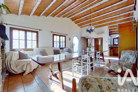 Māja pārdošanā Roda de Berà, Tarragona, Spānijā 2 istabas, 349 m2 Nr. 152667 - attēls 4