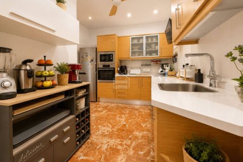 Apartament w Ciutadella De Menorca, Menorca, Hiszpania 4 sypialnie, 140 mkw. nr 181941 – zdjęcie 10