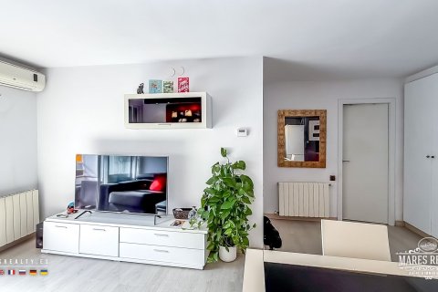 Apartment for sale in Lloret de Mar, Girona, Spain 1 bedroom, 39 sq.m. No. 184480 - photo 8