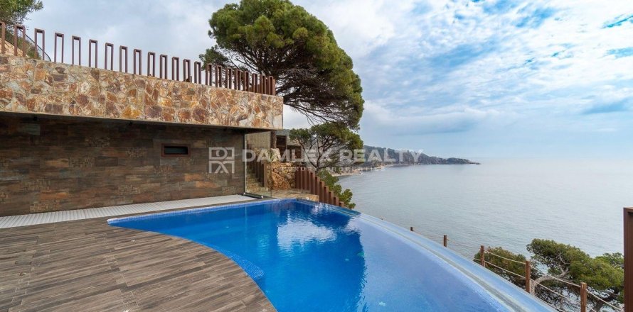 Willa w Sant Feliu de Guixols, Girona, Hiszpania 7 sypialni, 469 mkw. nr 176668