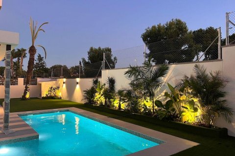 Villa for sale Alicante, Spain 3 bedrooms, 130 sq.m. No. 116956 - photo 20