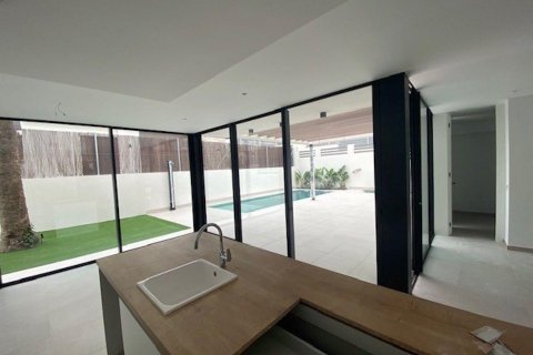 Villa for sale Alicante, Spain 3 bedrooms, 130 sq.m. No. 116956 - photo 5