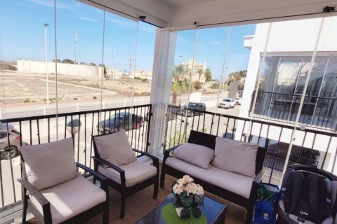 Apartment for sale Cabo Cervera-Playa la Mata, Alicante, Spain 3 bedrooms, 90 sq.m. No. 119723 - photo 2