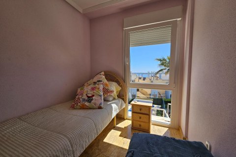 Villa till salu Punta Prima, Alicante, Spanien 3 sovrum, 132 kvm. Nr. 119721 - foto 22
