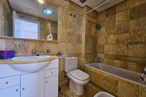 Villa till salu Punta Prima, Alicante, Spanien 3 sovrum, 132 kvm. Nr. 119721 - foto 12