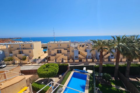 Villa till salu Punta Prima, Alicante, Spanien 3 sovrum, 132 kvm. Nr. 119721 - foto 4