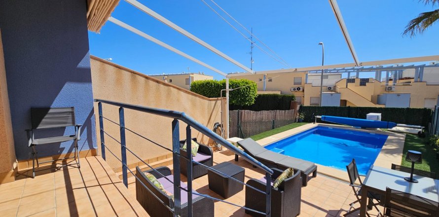 Villa Punta Prima, Alicante, Spanien 3 sovrum, 132 kvm. Nr. 119721