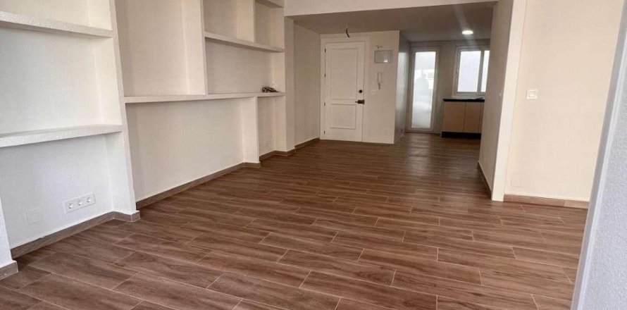 Apartment Torrevieja, Alicante, Spain 2 bedrooms, 83 sq.m. No. 119722