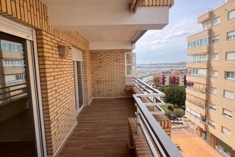 Apartment à Torrevieja, Alicante, Espagne 2 chambres, 83 m2 No. 119722