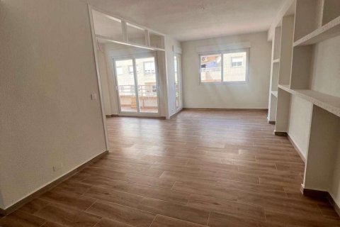 Apartment for sale in Torrevieja, Alicante, Spain 2 bedrooms, 83 sq.m. No. 119722 - photo 8