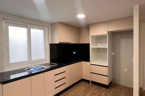 Apartment for sale Torrevieja, Alicante, Spain 2 bedrooms, 83 sq.m. No. 119722 - photo 5