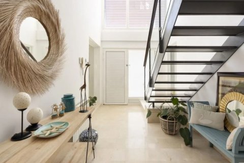 Huvila myytävänä Las Rozas de Madrid, Madrid, Espanja, 5 makuuhuonetta, 470 m2 No. 117169 - kuva 2