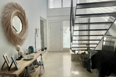 Huvila myytävänä Las Rozas de Madrid, Madrid, Espanja, 5 makuuhuonetta, 470 m2 No. 117169 - kuva 5