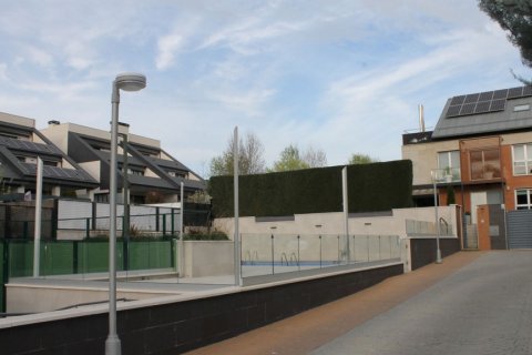 Huvila myytävänä Las Rozas de Madrid, Madrid, Espanja, 5 makuuhuonetta, 470 m2 No. 117169 - kuva 13