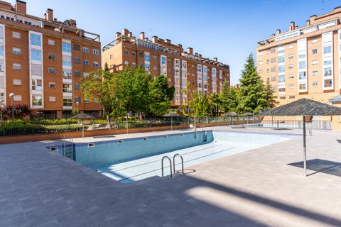 Apartment à vendre Madrid, Espagne, 1 chambre, 60 m2 No. 117166 - photo 17