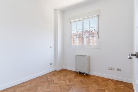 Apartment à vendre Madrid, Espagne, 1 chambre, 60 m2 No. 117166 - photo 7
