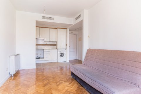 Apartment à vendre Madrid, Espagne, 1 chambre, 60 m2 No. 117166 - photo 3
