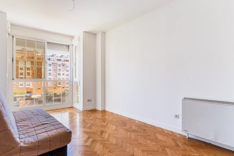 Apartment à vendre Madrid, Espagne, 1 chambre, 60 m2 No. 117166 - photo 29